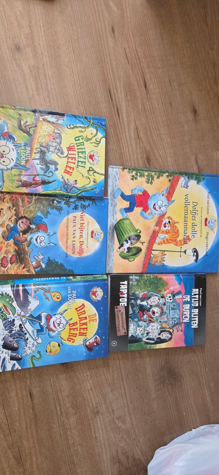 Paul van Loon boeken- Dolfje Weerwolfje, Ophalen of Verzenden, Zo goed als nieuw, Paul van Loon, Fictie algemeen