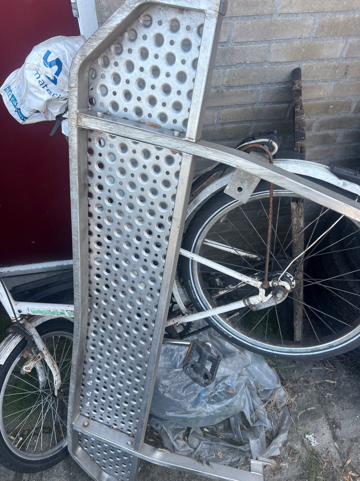 Treeplank achterzijde bus - Aluminium, Ophalen, Gebruikt, Achter, Universele onderdelen