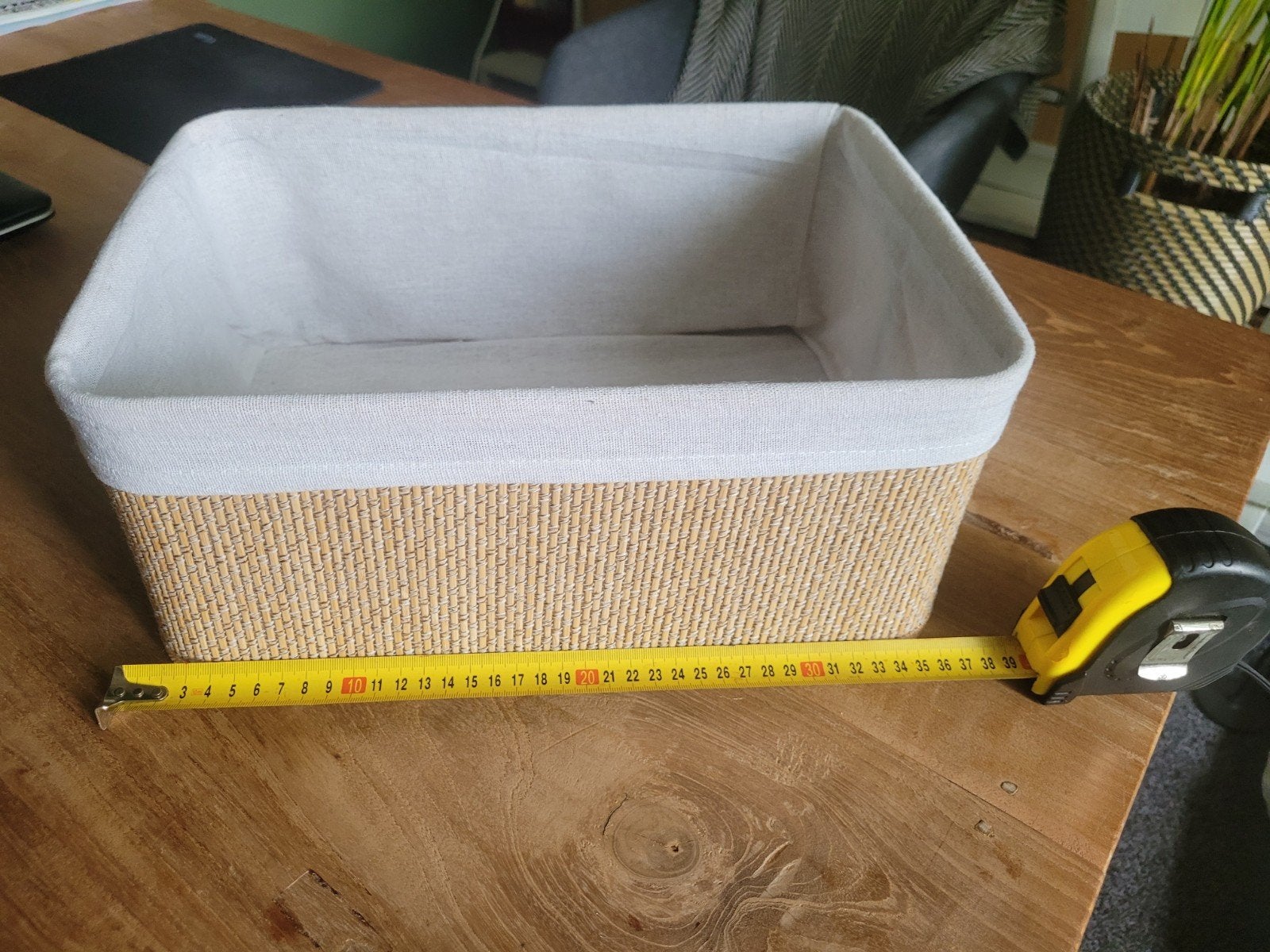 Mooie rieten mand met stoffen binnenkant, Ophalen, Gevlochten, Mand, Nieuw
