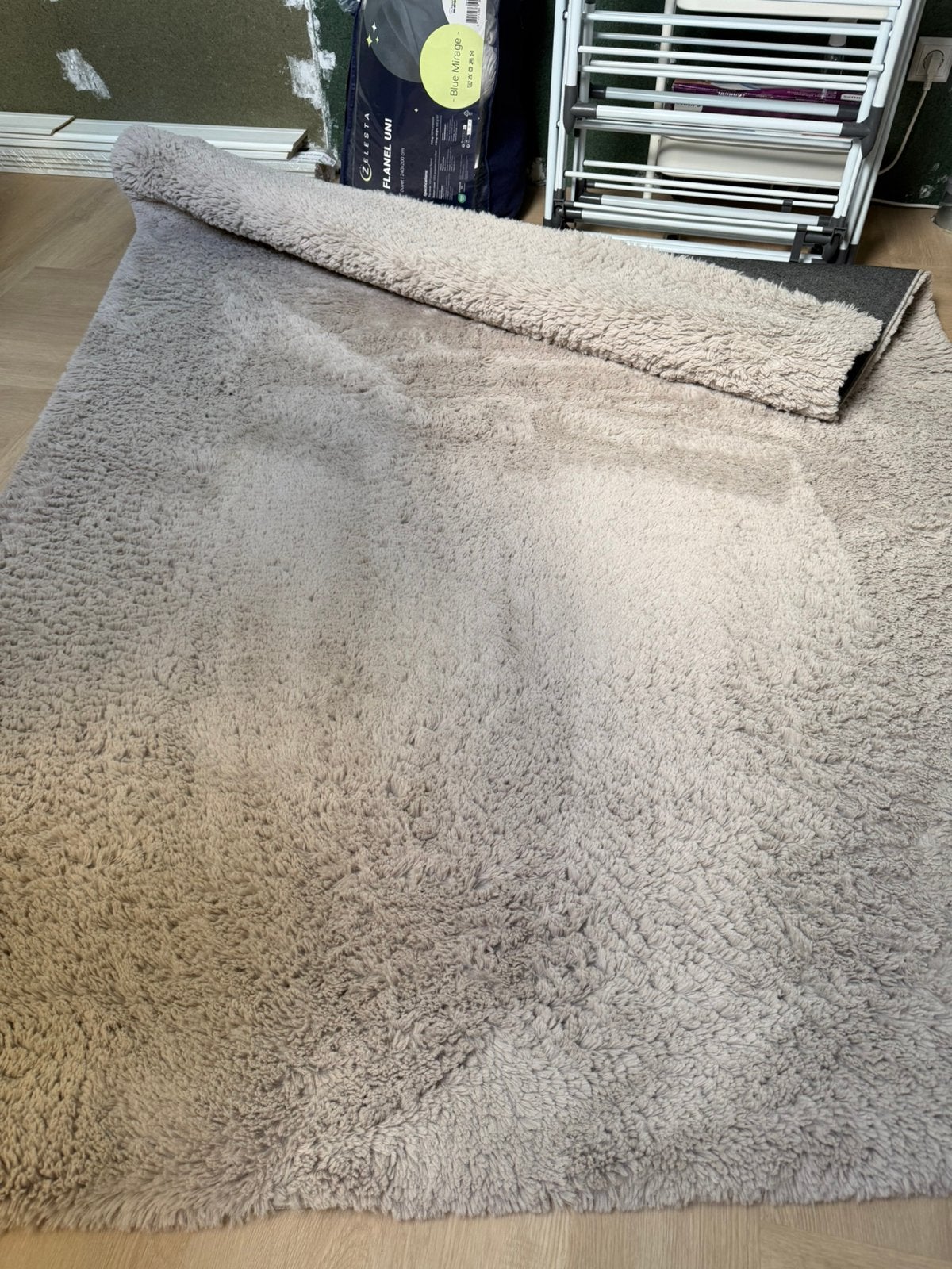 Vloerkleed, Huis en Inrichting, Stoffering | Vloerbedekking, Ophalen, Zo goed als nieuw, Minder dan 10 m², Tapijt