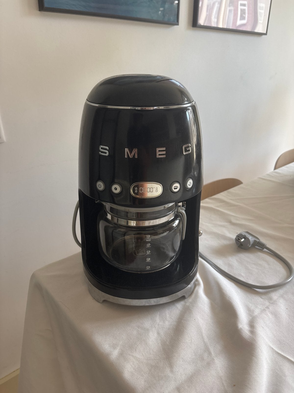 Smeg Koffiezetapparaat Zwart - kapotte kan, Witgoed en Apparatuur, Koffiezetapparaten, 10 kopjes of meer, Koffiemachine, Gemalen koffie