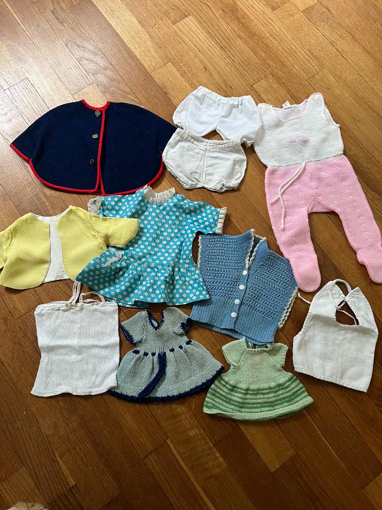 Oude poppenkleertjes jaren 60, Verzamelen, Poppen, Ophalen of Verzenden, Gebruikt, Pop