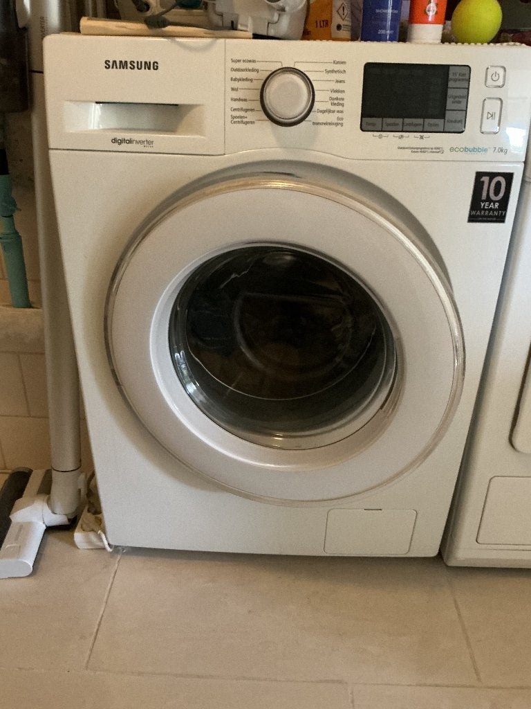Samsung wasmachine Eco Bubble, 6 tot 8 kg, Ophalen, 1200 tot 1600 toeren, 85 tot 90 cm