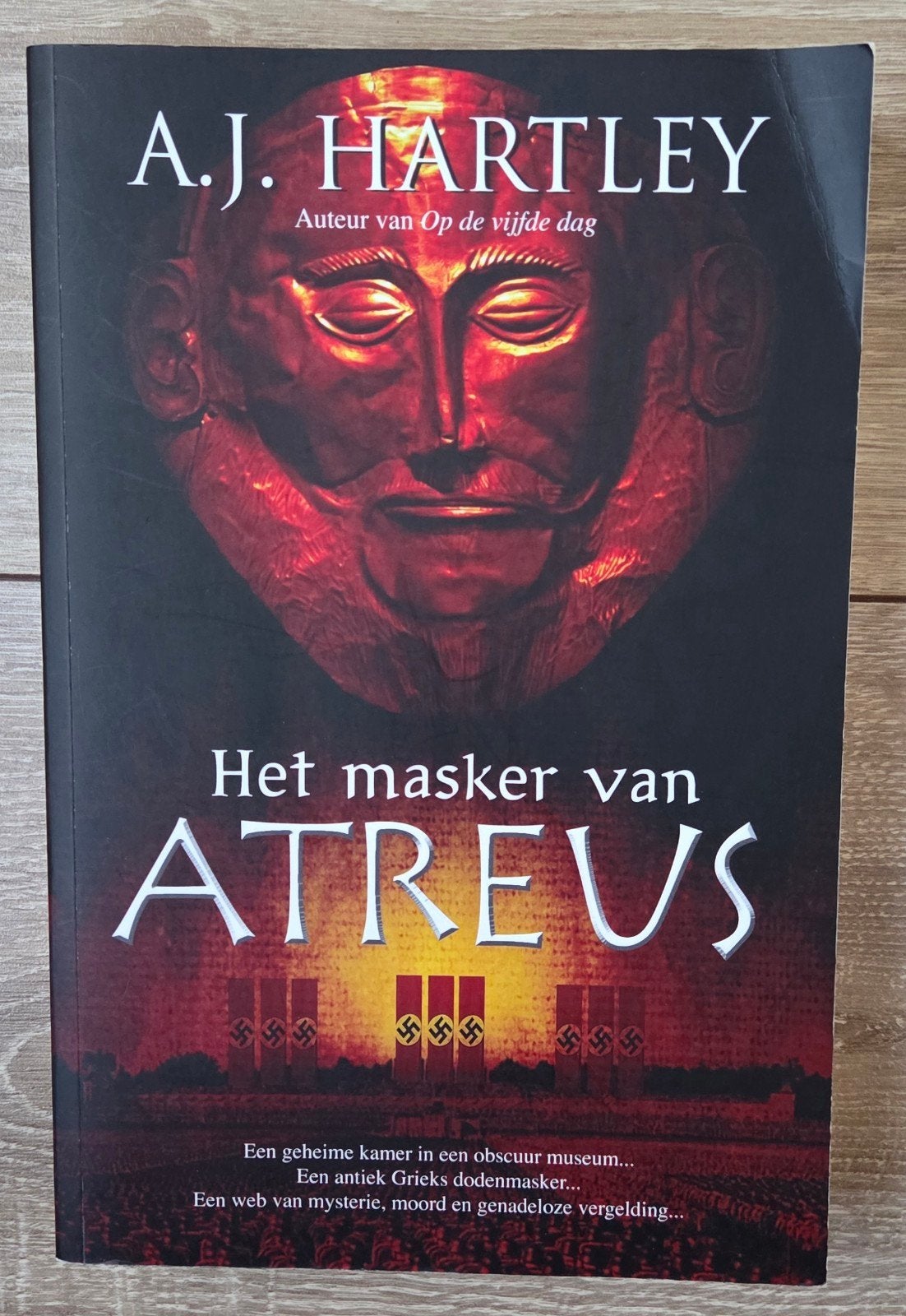 A.J. Hartley - Het masker van Atreus, Ophalen of Verzenden, Gelezen, A.J. Hartley