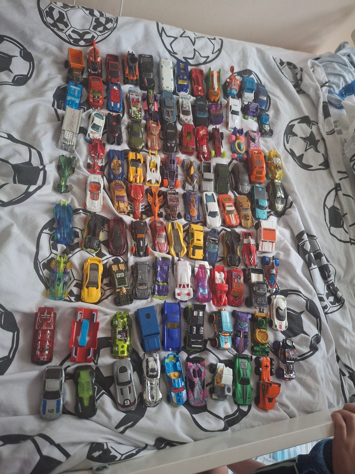 Hot wheels auto's 300 stuks, Kinderen en Baby's, Speelgoed | Speelgoedvoertuigen, Ophalen of Verzenden