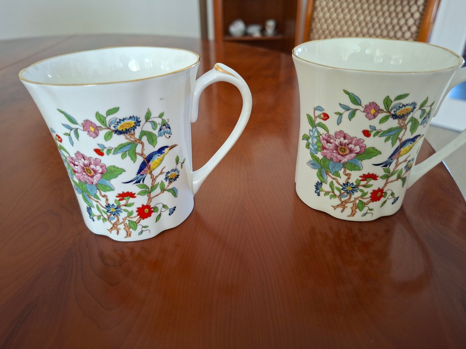 Aynsley Pembroke Bone China Mokken (set van 2), Antiek en Kunst, Ophalen