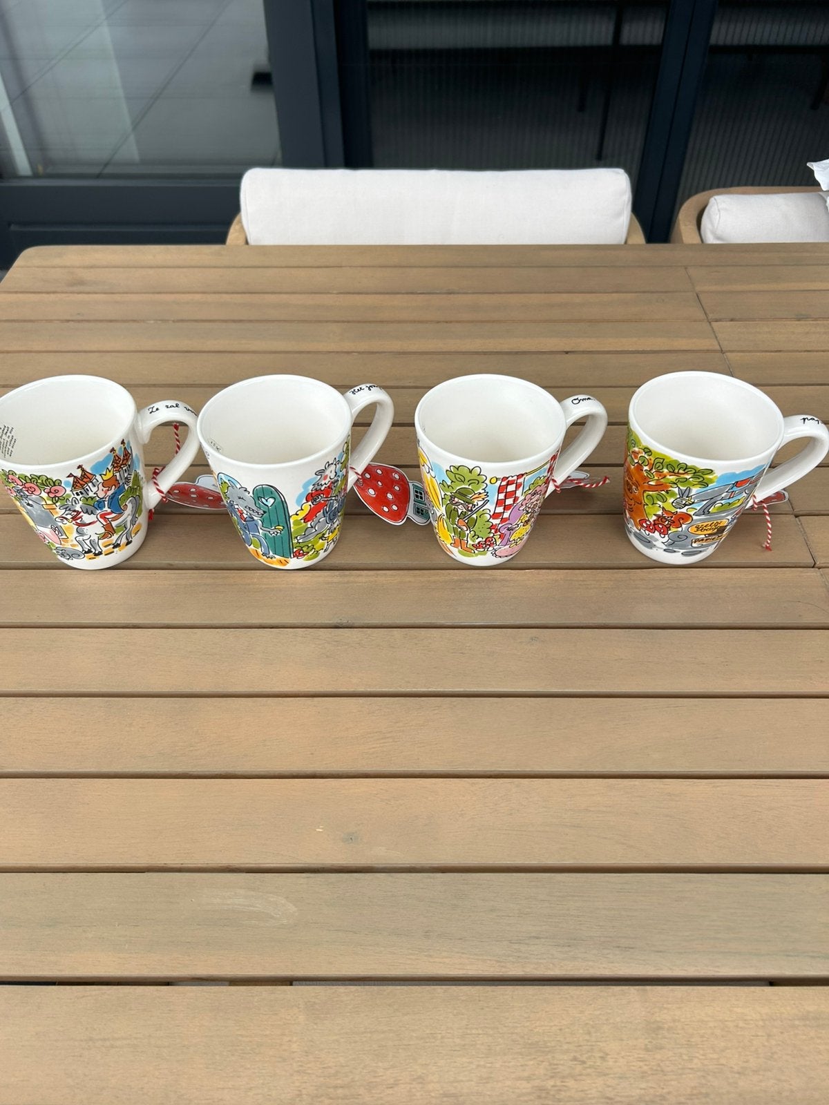 Blond amsterdam thee mokken kopjes efteling nieuw, Huis en Inrichting, Keuken | Servies, Ophalen, Nieuw, Aardewerk, Kop(pen) en/of Schotel(s)