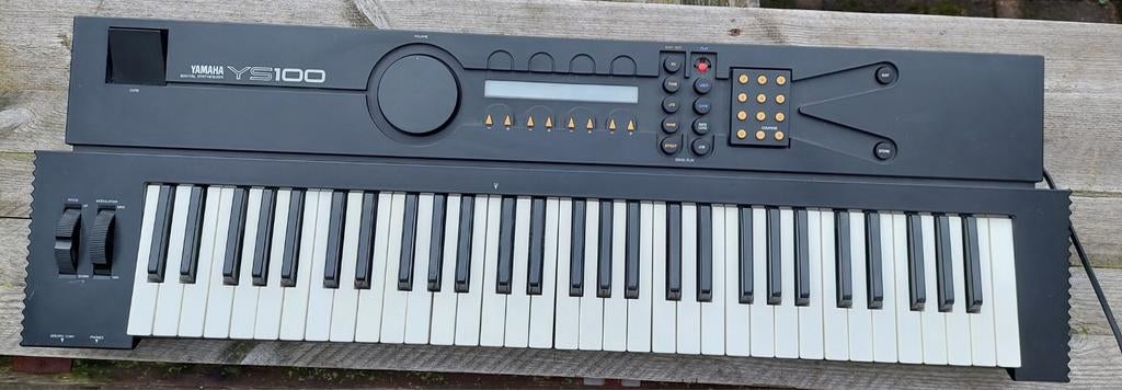 Yamaha YS100 FM Synthesizer / TX81Z DX100 DX11 DX27 DX21, Yamaha, Ophalen of Verzenden, Met midi-aansluiting, 61 toetsen