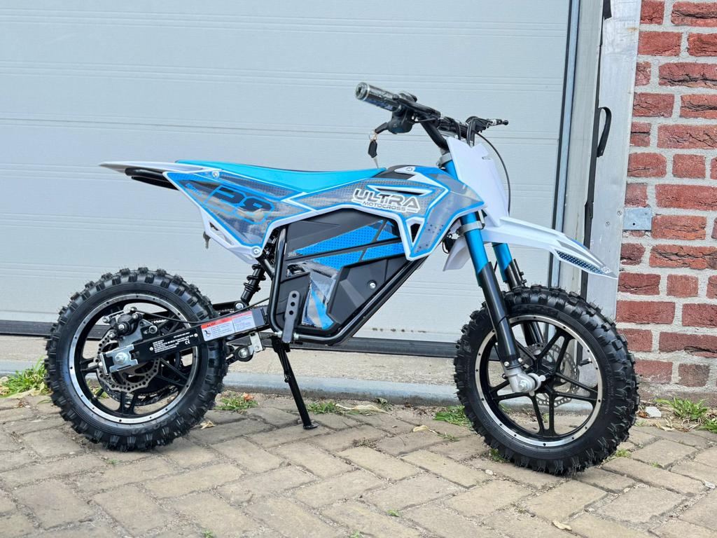 Foto 6 van Stoere Elektrische Kinder Quad & Crosser! Race met vrienden