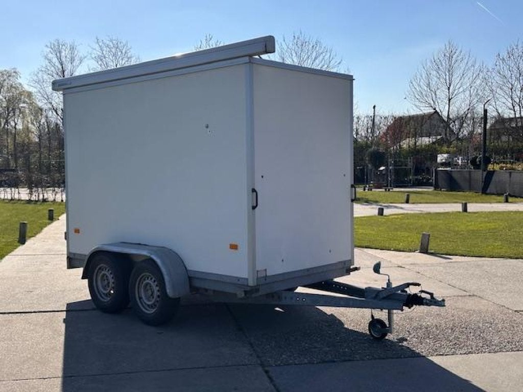 gesloten aanhanger 300x150x180 met luifel MARGE, Gebruikt