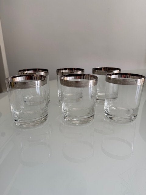 Set van 6 nieuwe whiskey glazen met zilveren rand, Glas of Glazen, Klassiek, Nieuw, Ophalen of Verzenden
