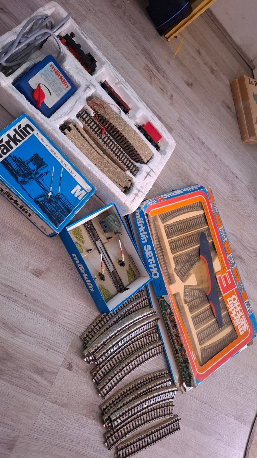 Märklin SET-HO Treinsets met Rails en Overweg, Wisselstroom, Ophalen of Verzenden, Märklin, Gebruikt