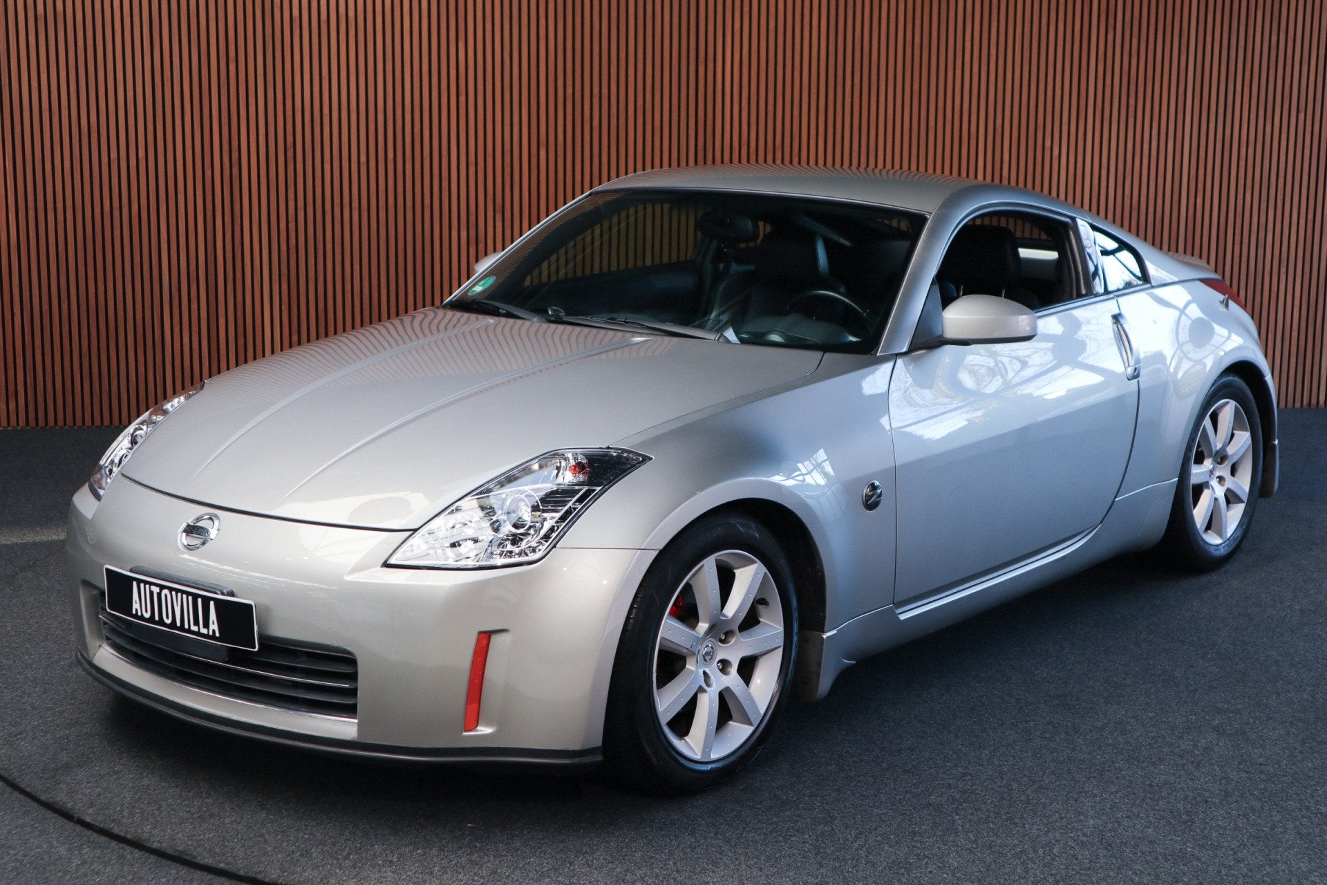 Nissan 350Z 3.5 V6 Aut Leer Bose Climate C. Stoelverwarming, Gebruikt, Zwart, 2 stoelen, 6 cilinders