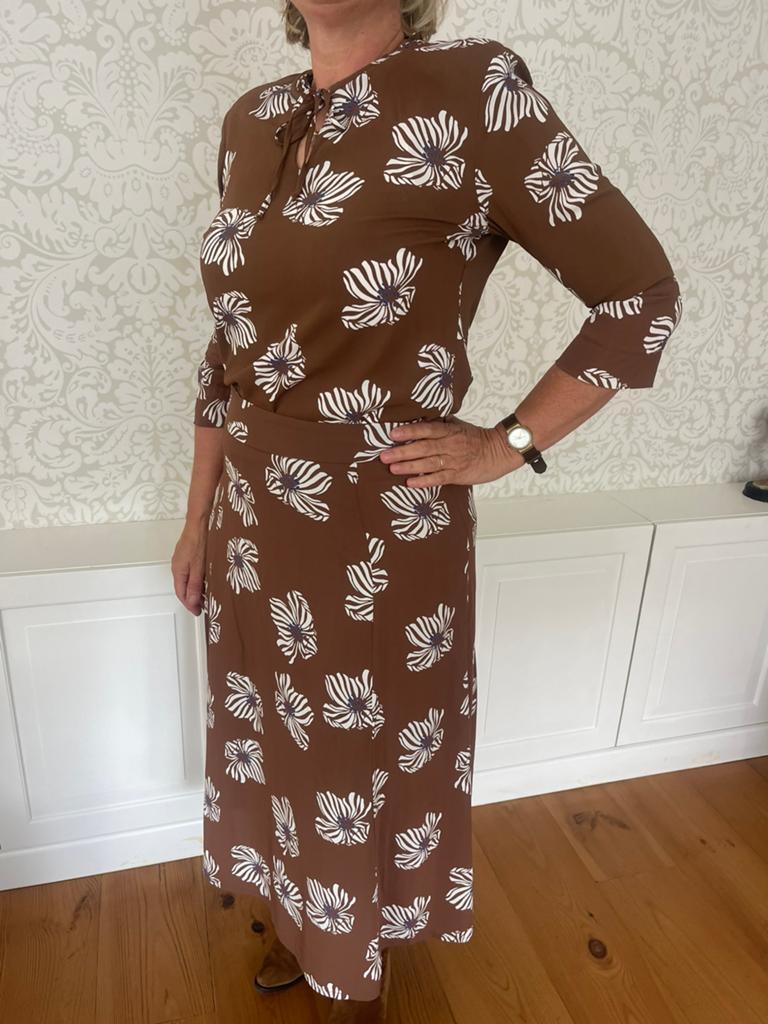 Set Rok en blouse Kyra & Co set bruin met bloemen, maat 38,, Maat 38/40 (M), Bruin, Ophalen of Verzenden, Zo goed als nieuw