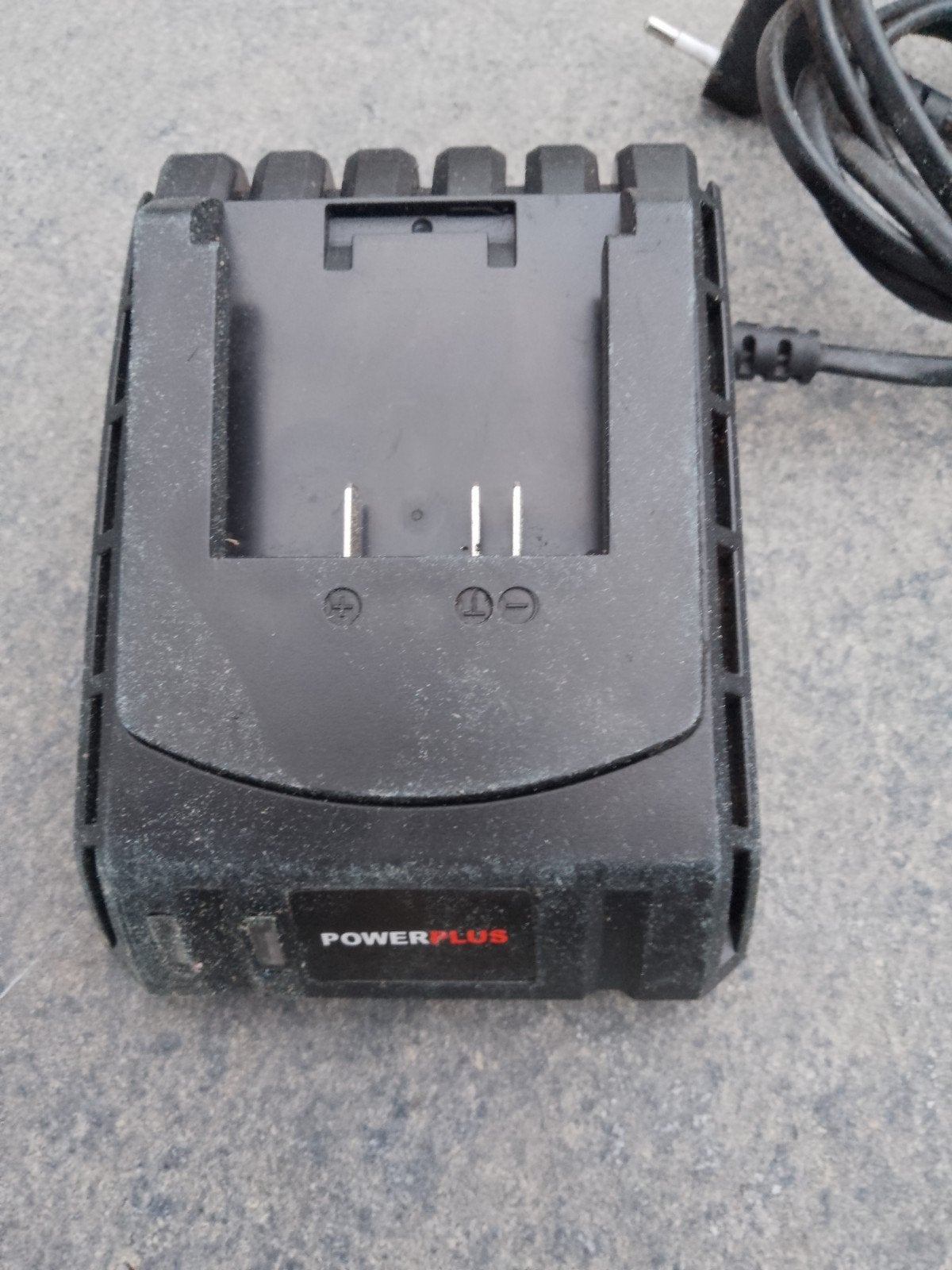 Powerplus POWERB9050 Oplader 18V, Ophalen of Verzenden