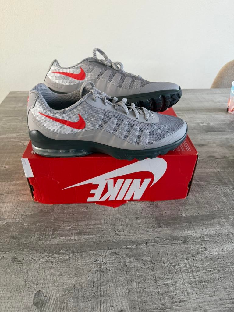 Te koop nieuw paar nike air max in maat 47,5 (47,5), Kleding | Heren, Overige kleuren, Nieuw, Ophalen of Verzenden, Sneakers of Gympen