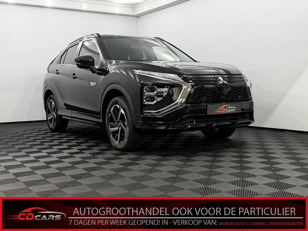 Mitsubishi Eclipse Cross 2.4 PHEV Executive 360 Camera, 177, Auto's, Mitsubishi, Automaat, Leder en Stof, Zwart, Bedrijf