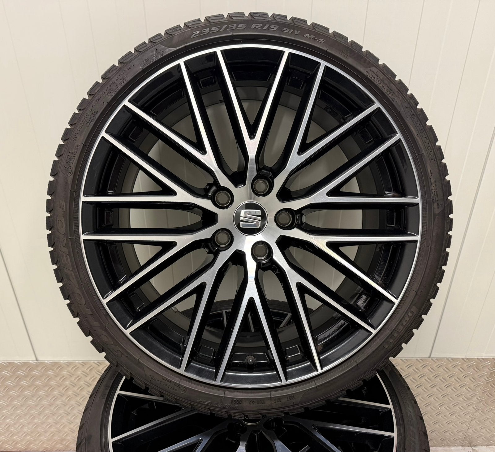 Originele Seat Leon Cupra Velgen 19 Inch 5x112 Winter FR ST, Auto-onderdelen, Banden en Velgen, Gebruikt, -, -, Banden en Velgen