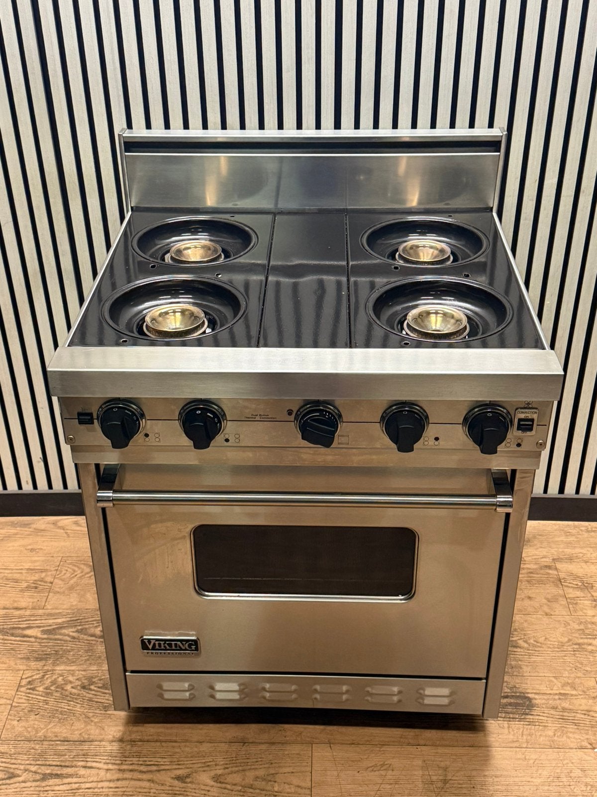 Luxe VIKING Gasfornuis 4 pits met Gasoven 76 cm, Witgoed en Apparatuur, Fornuizen, Gebruikt, Hete lucht, Fornello Esperta, Energieklasse A of zuiniger