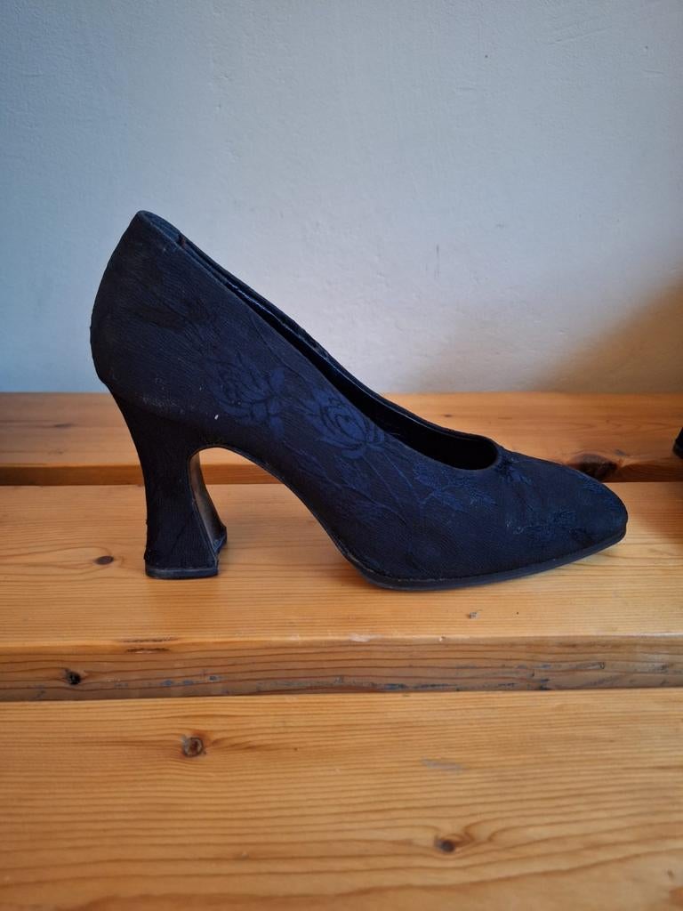 Armando Pollini pumps mt 38, Ophalen of Verzenden, Gedragen, Zwart