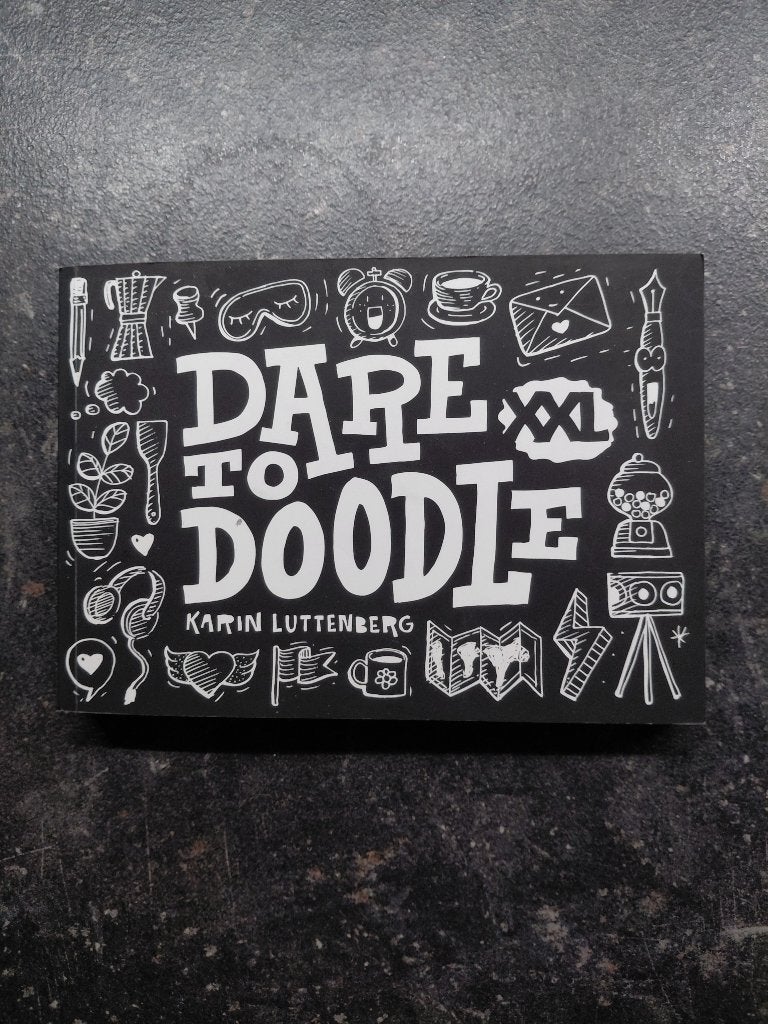 Dare to Doodle - Karin Luttenberg, Ophalen of Verzenden, Zo goed als nieuw, Tekenen en Schilderen, Karin Luttenberg