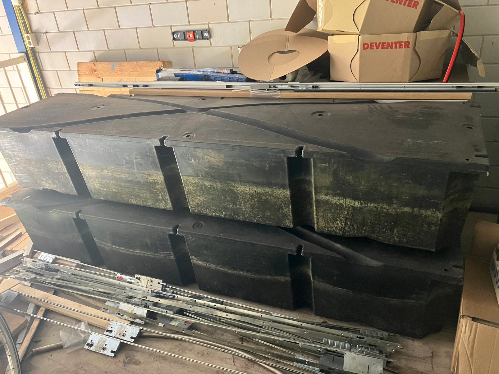 2 Drijvers voor drijvende steiger, steigerdrijvers, Ophalen, Zo goed als nieuw, Minder dan 180 cm, Palen