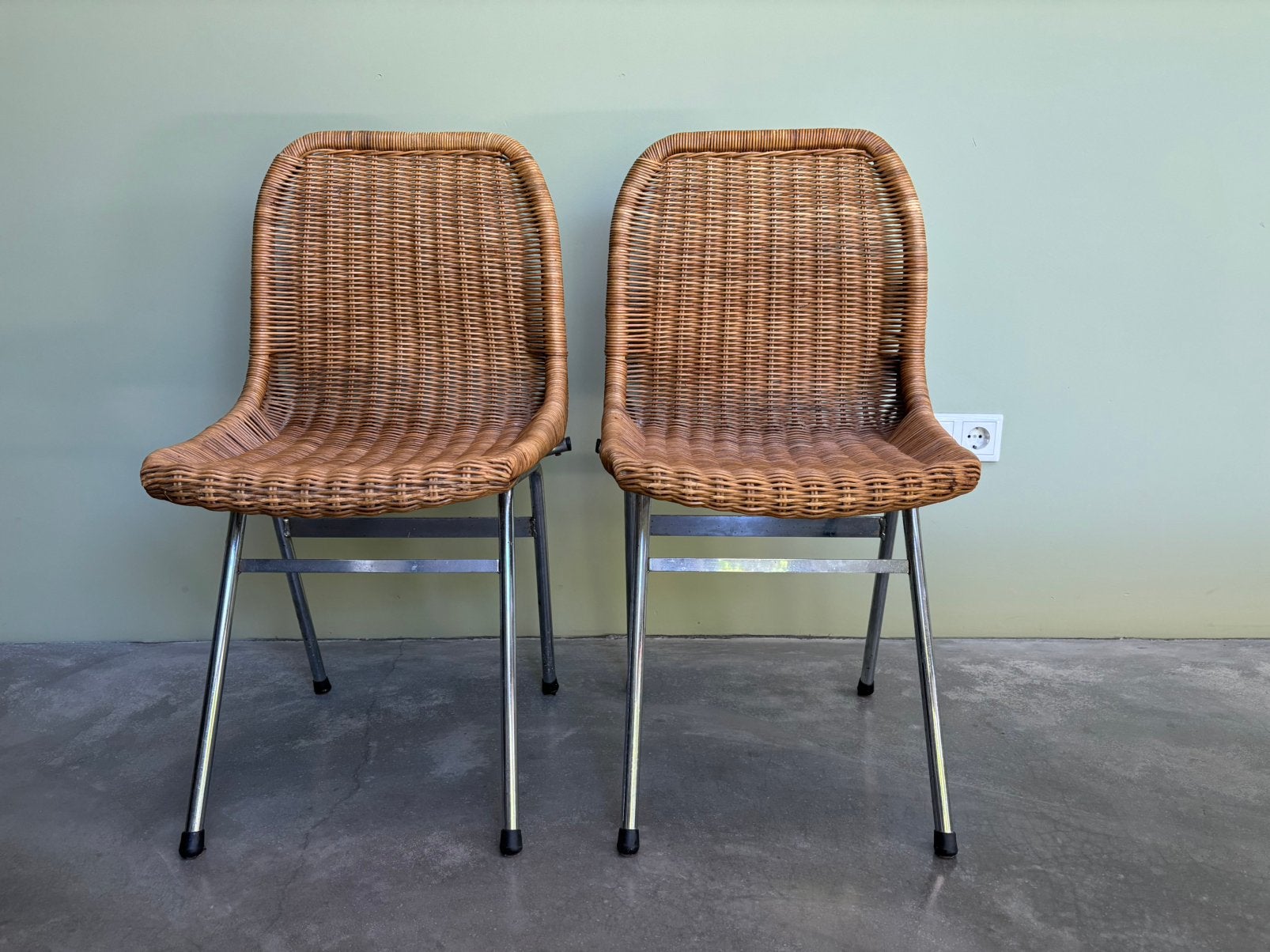 2 Dirk van Sliedregt eetkamerstoelen, Ophalen, Gebruikt, Twee, Bruin