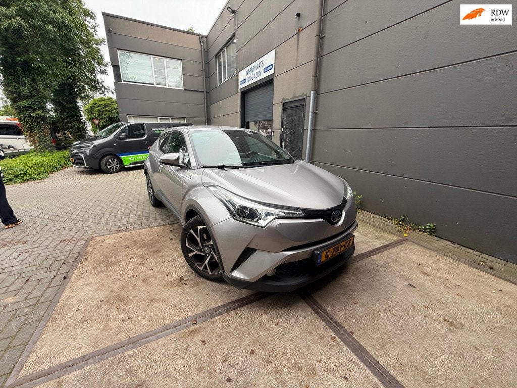 Toyota C-HR 1.8 Hybrid Automaat , stoel/stuurverwarming /Lmv