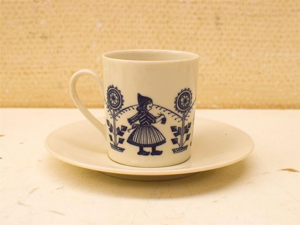 Vintage Boekenrek met Seltmann Weiden servies 51596, Gebruikt, Ophalen of Verzenden, Bord(en), Wedgwood
