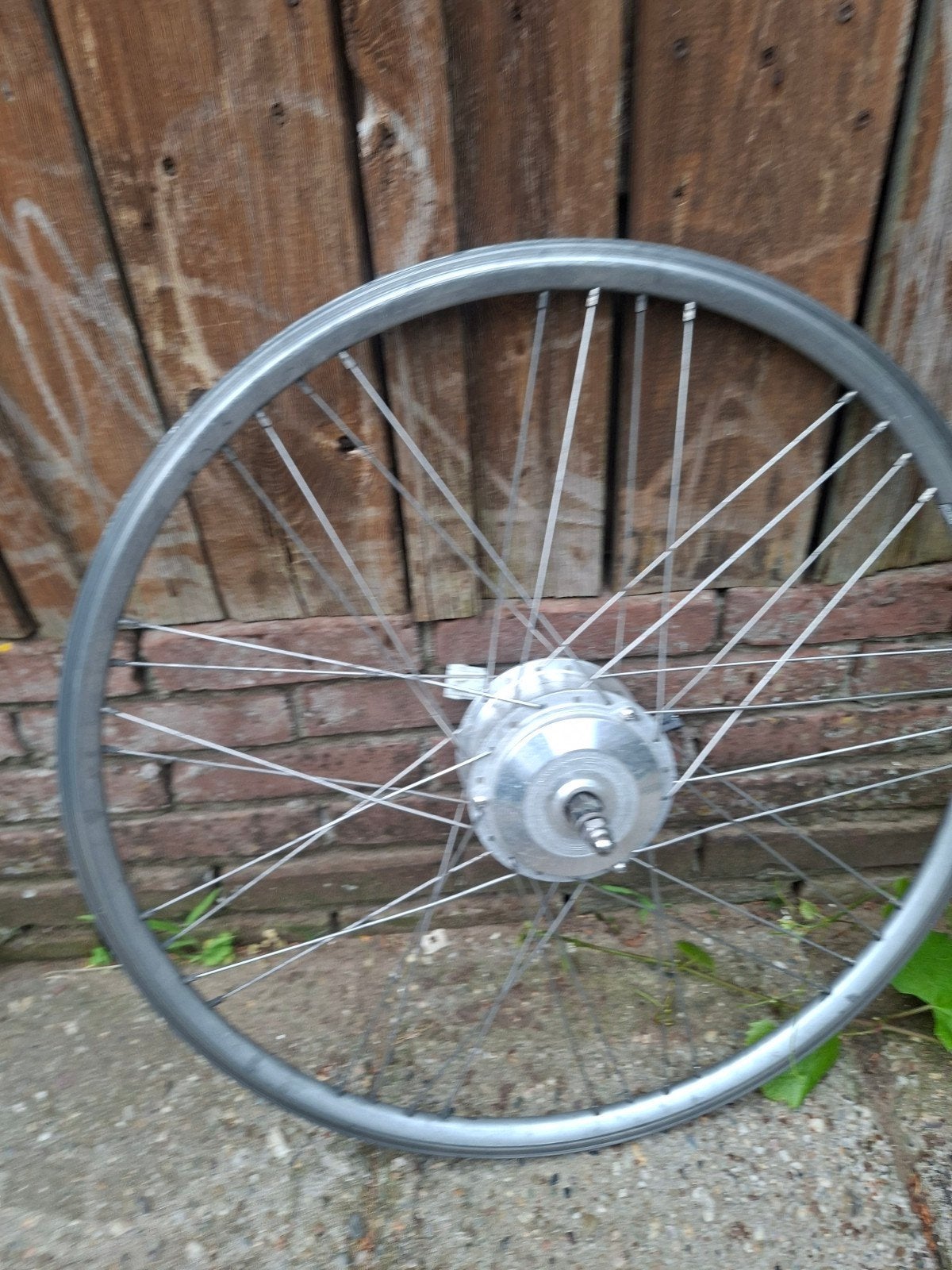 Giant voorwiel motor voor elektrische fiets   28x7versinelli, Fietsen en Brommers, Elektrische fiets, Gebruikt, Motor, Giant
