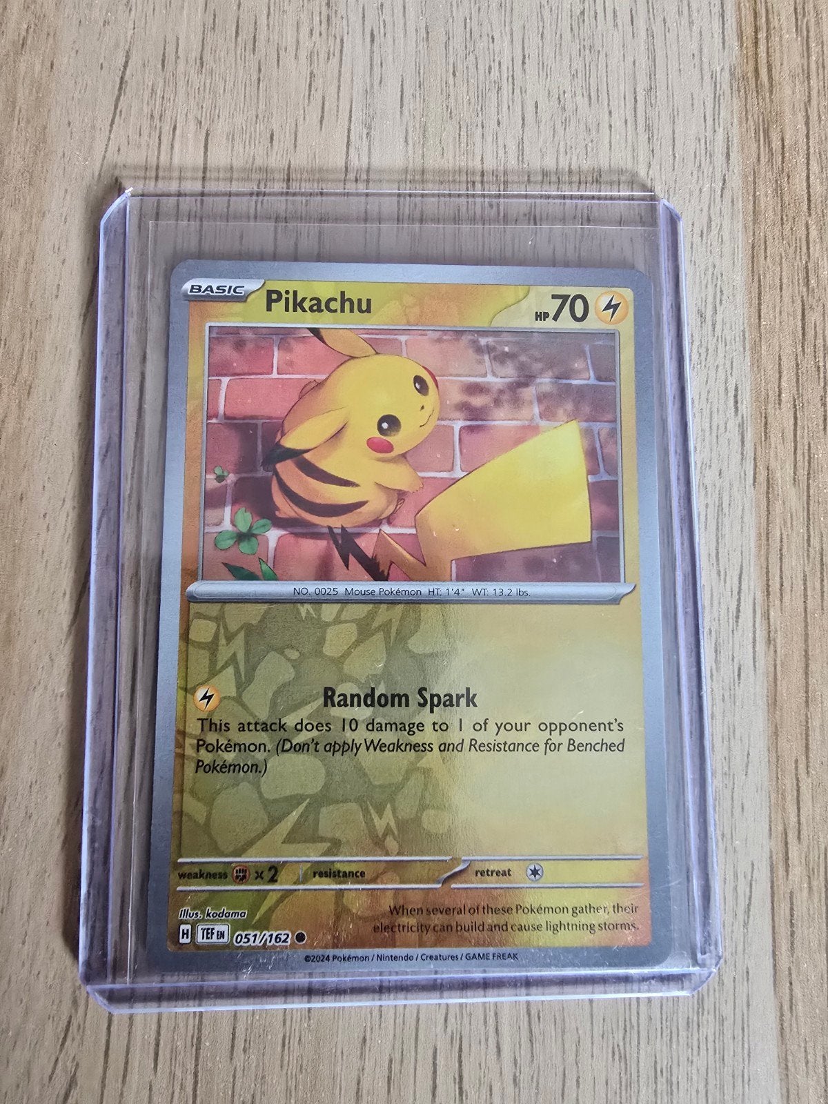 Pikachu 051/162 Pokemon kaart - Nieuwstaat, Ophalen of Verzenden, Zo goed als nieuw, Losse kaart
