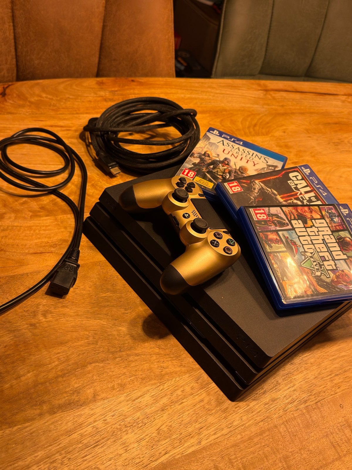 PlayStation 4 Pro met controller en 3 games (m2456379990 ...