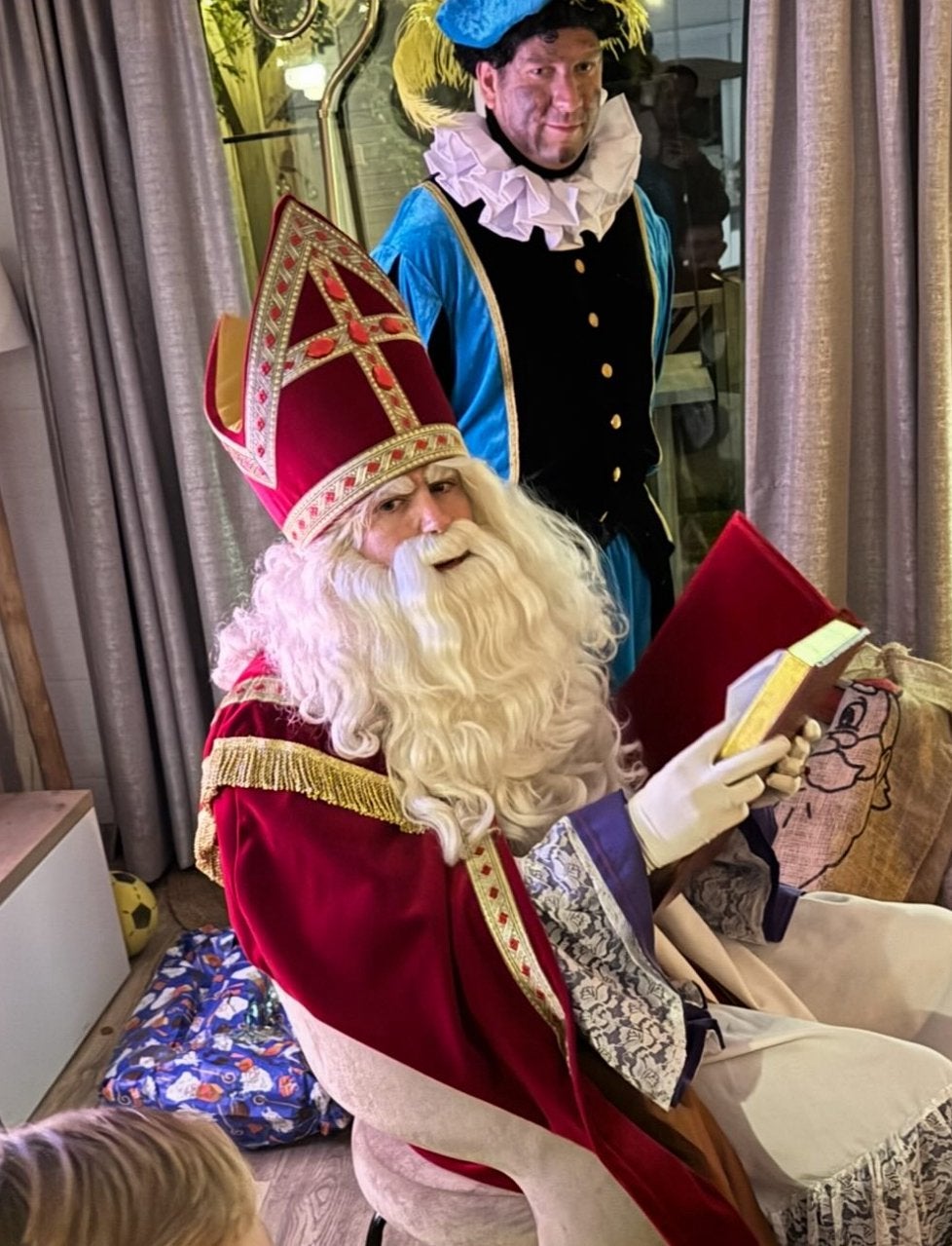 Sinterklaas en Piet op huisbezoek, Ophalen, Zo goed als nieuw