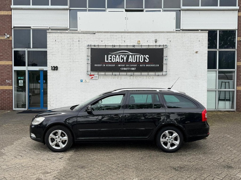 Skoda Octavia Combi 1.2 TSI Elegance Business Line - DSG - R, Euro 5, Stof, Gebruikt, Zwart