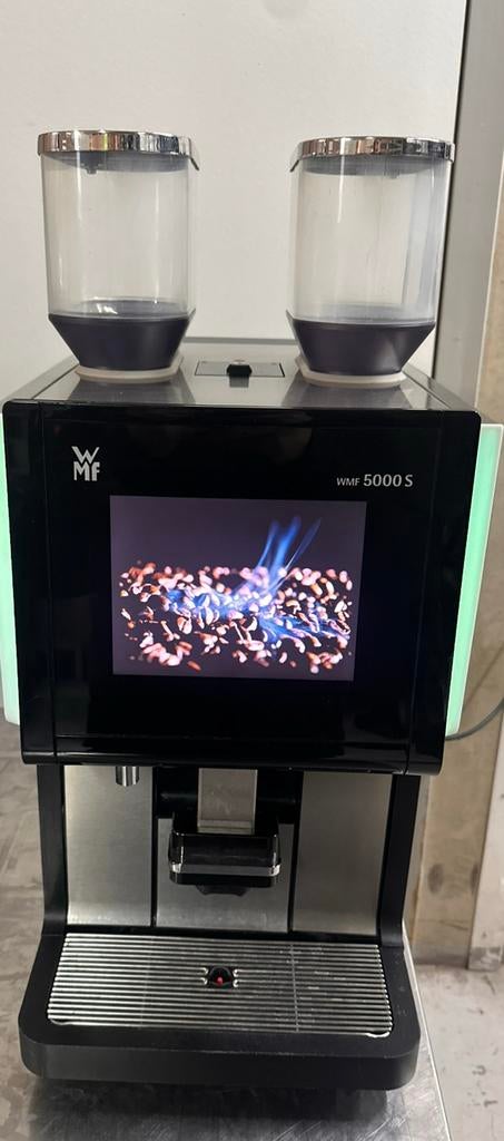 Wmf 5000s dynamic gereviseerd, Witgoed en Apparatuur, Koffiezetapparaten, 10 kopjes of meer, Ophalen, Refurbished, Koffiemachine