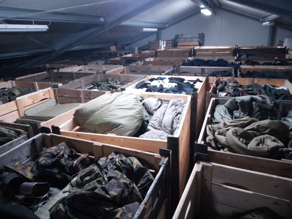 Grote partijen leger kleding (palletboxen kleding), Ophalen of Verzenden, Landmacht, Nederland, Kleding of Schoenen