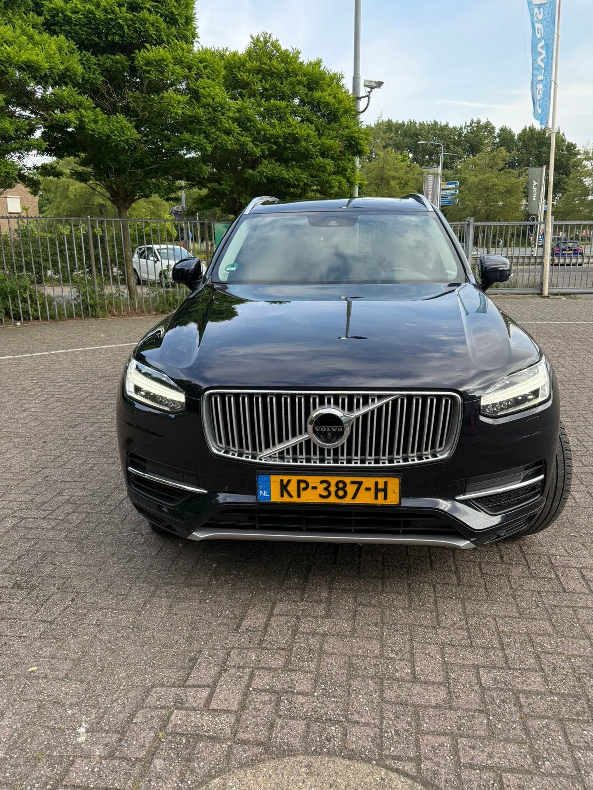 Volvo XC90 2.0 T8 Twin Engine AWD Pi-hy AUT 2016 Blauw, 1969 cc, 7 stoelen, Vierwielaandrijving, 147 €/maand