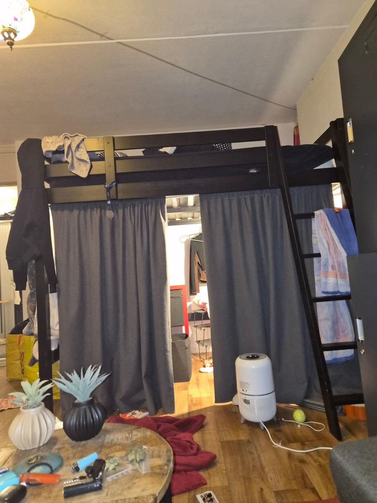 Hoogslaper / bed, Ophalen