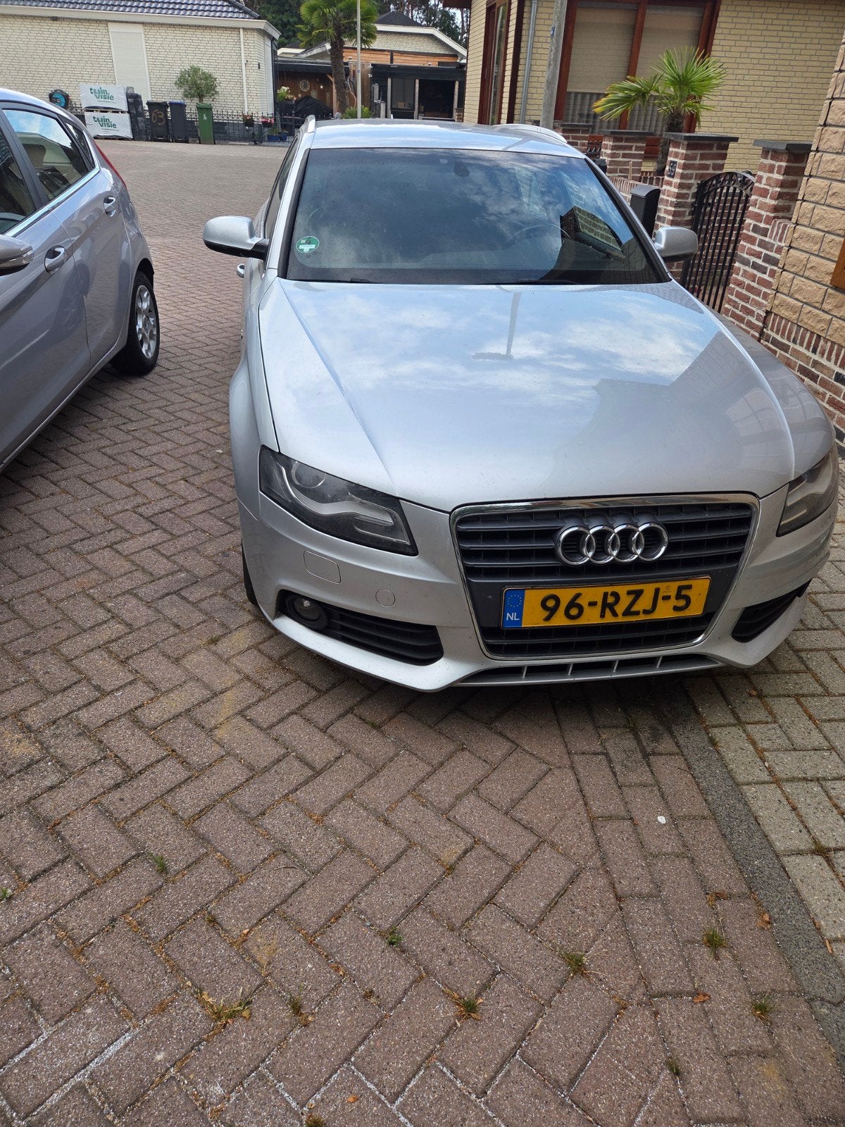 Audi A4 1.8 Tfsi 88KW Avant 2011 Grijs, Voorwielaandrijving, 4 cilinders, Stationwagon, Handgeschakeld