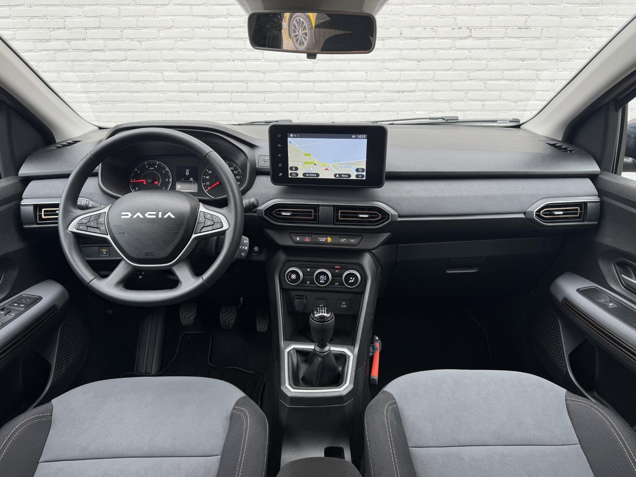 Dacia Sandero Stepway 1.0 TCe 110 Extreme / Camera / Navi /, Auto's, Voorwielaandrijving, Dealer onderhouden, Stof, Euro 6
