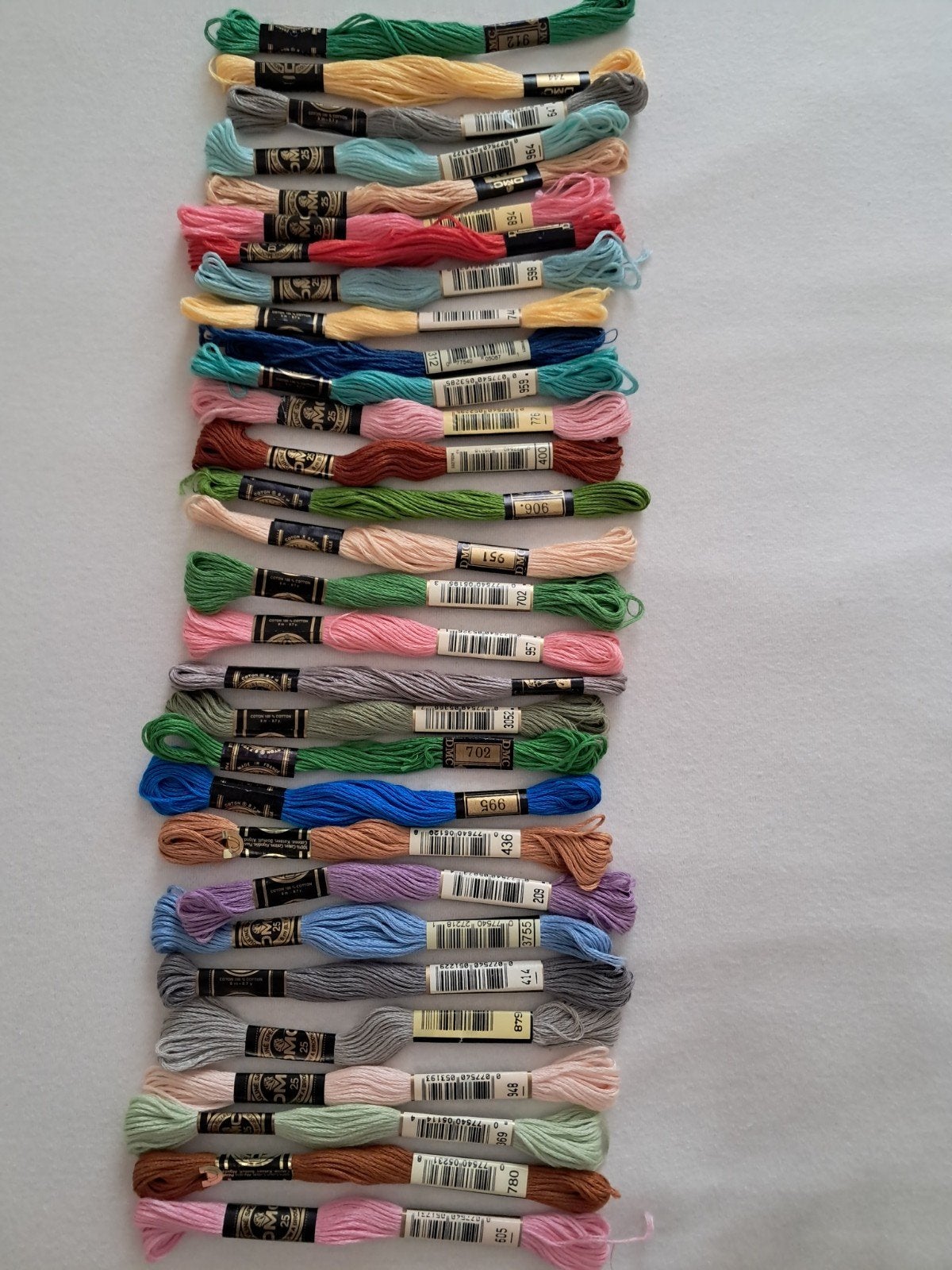 DMC borduurgaren, 30 stuks, nieuw, incl. verzenden 22 euro, Ophalen of Verzenden, Nieuw, Borduurgaren of Zijde