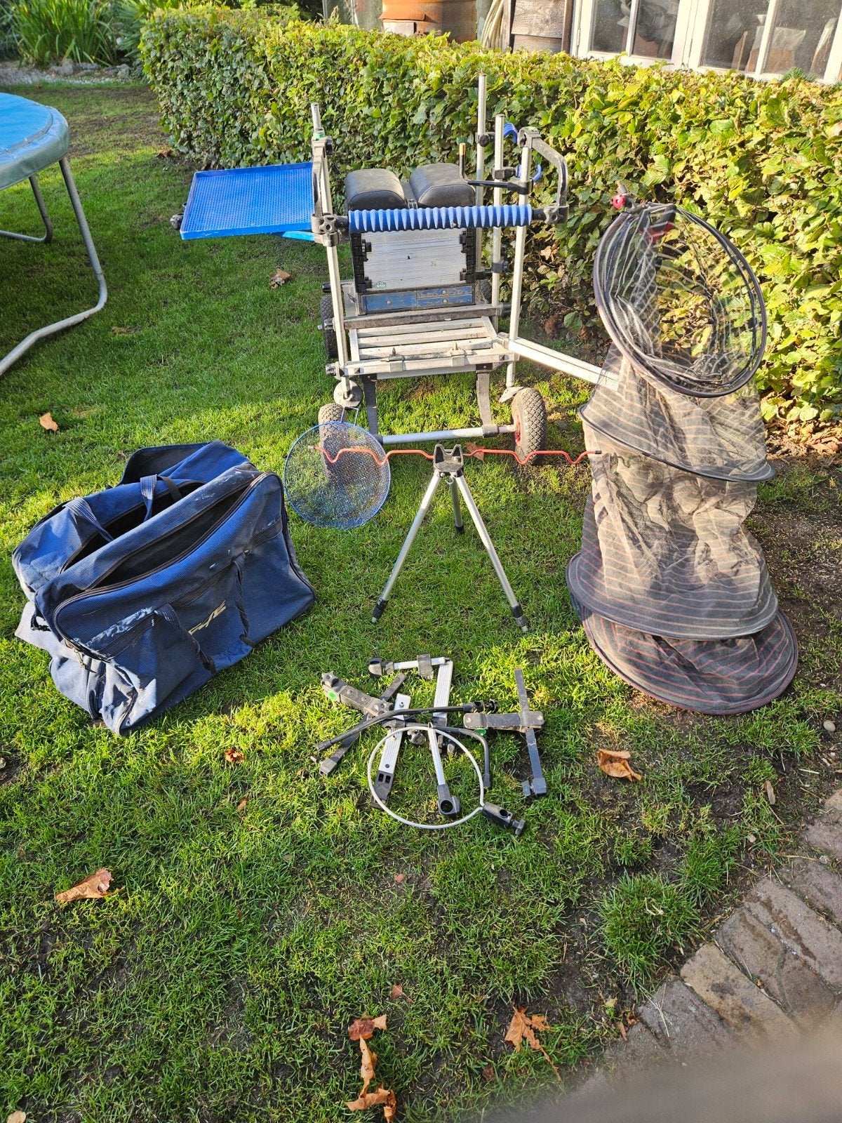 Rive viskist op wielen met accessoires., Watersport en Boten, Ophalen, Gebruikt, Complete set