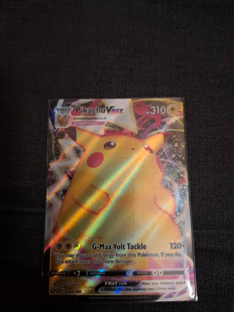 Pikachu VMAX Pokémonkaart - Rainbow Rare (D 188/185), Hobby en Vrije tijd, Verzamelkaartspellen | Pokémon, Ophalen of Verzenden