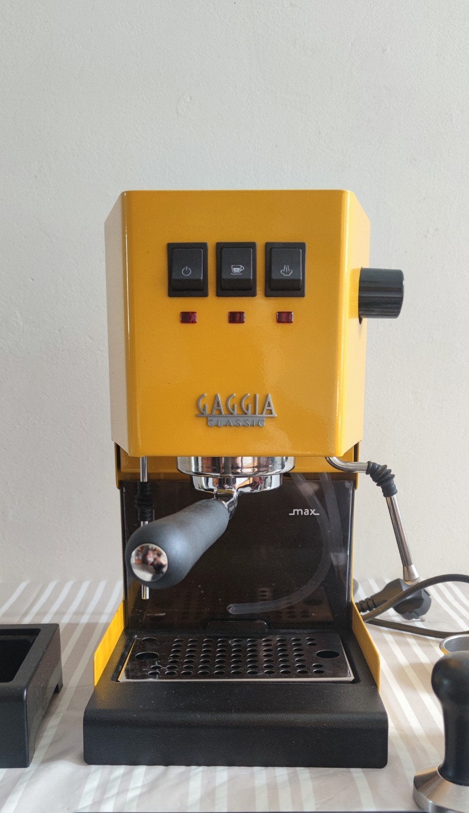 Gaggia Classic E24, Witgoed en Apparatuur, Koffiezetapparaten, Zo goed als nieuw, Gemalen koffie, Espresso apparaat, 1 kopje, Stoompijpje