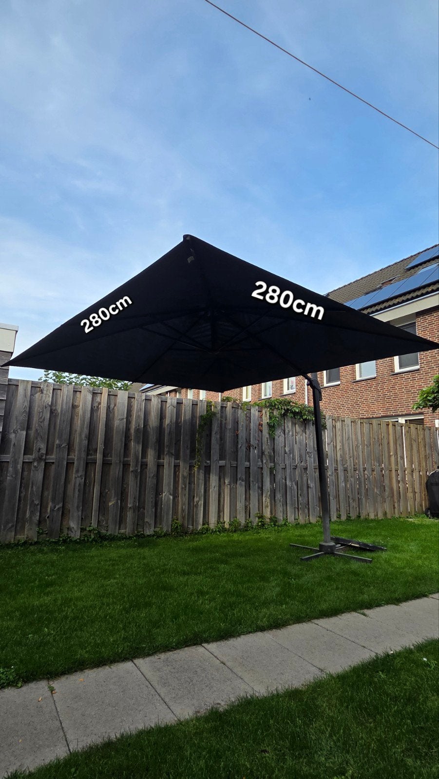 Zeer Nette Parasol (Zwart), Ophalen, Zo goed als nieuw