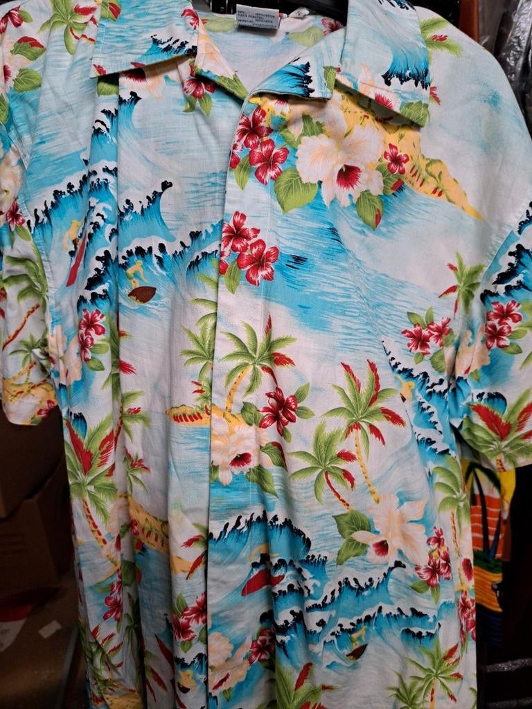 Hawaii blouse maat 52 en maat 54 per stuk, Ophalen