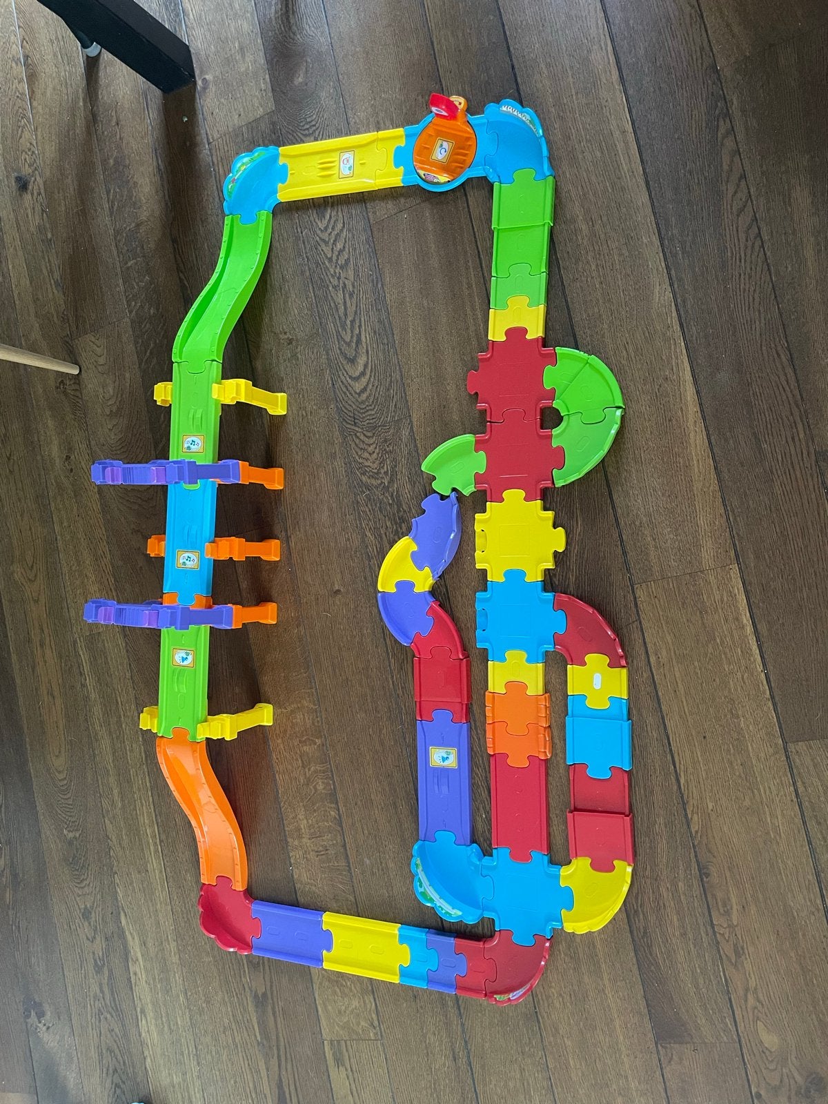 VTech Toet Toet Auto's racebaan met extra onderdelen, Ophalen, Zo goed als nieuw