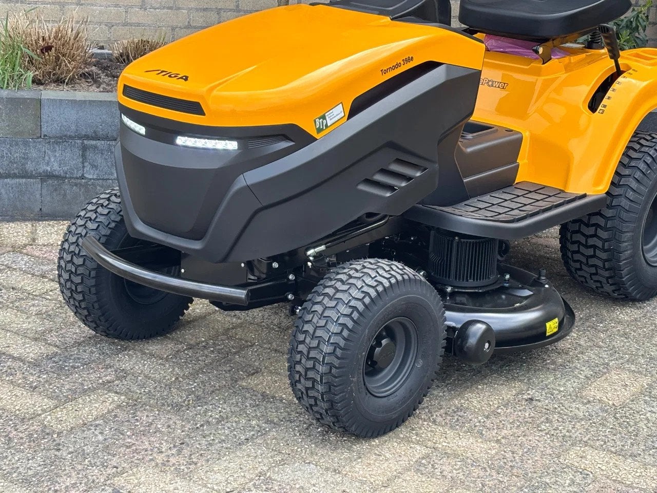 Stiga elektrische accu zitmaaier 398e mulch en zij-uitworp, Nieuw, Stiga