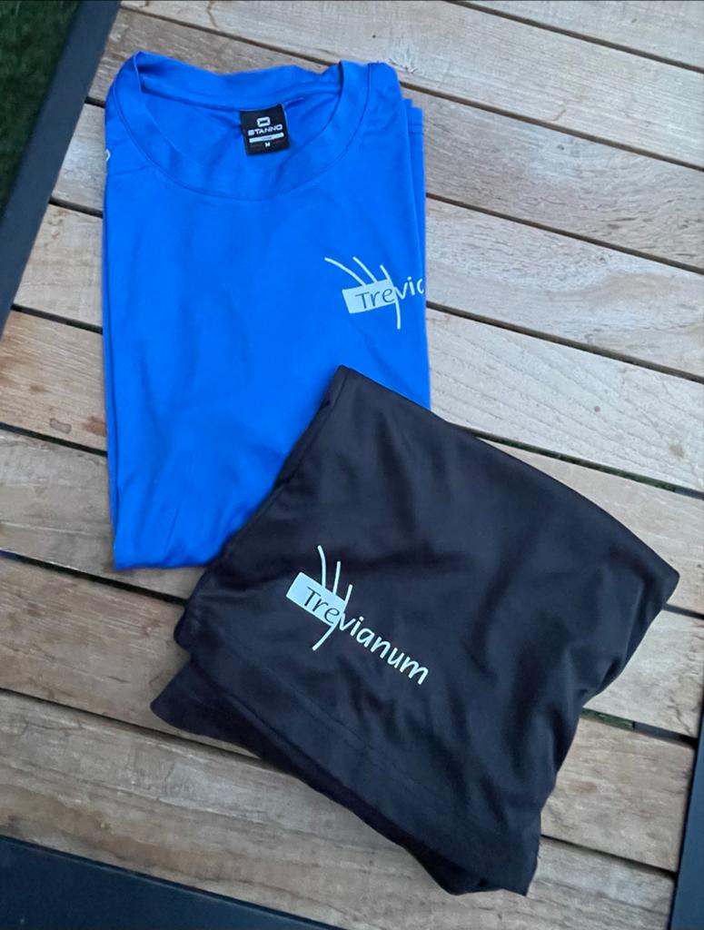 Stanno Trevianum Sportset (Shirt & Broekje) M & L, Kleding | Heren, Sportkleding, Ophalen of Verzenden, Zo goed als nieuw, Algemeen