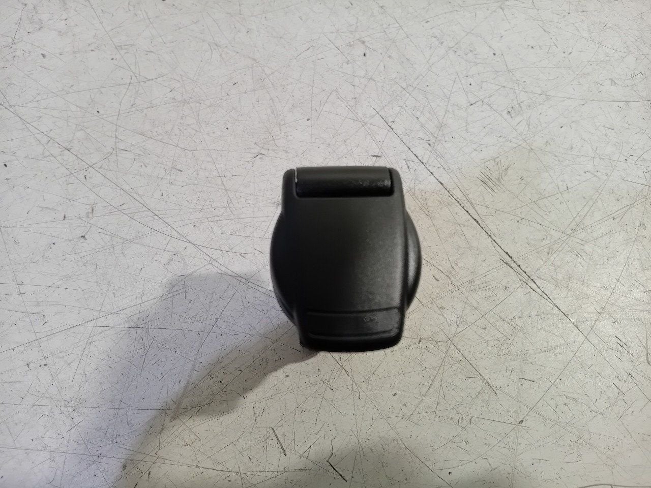Aansluiting voor 12 volt Renault Captur, Onderdelen@venauto.nl, Van der Ven Autorecycling B.V., Gebruikt, Ettenseweg 76, 4706 PB Roosendaal, The Netherlands
